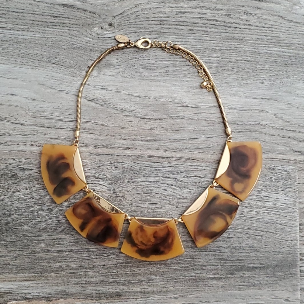 Gold tortoise necklace